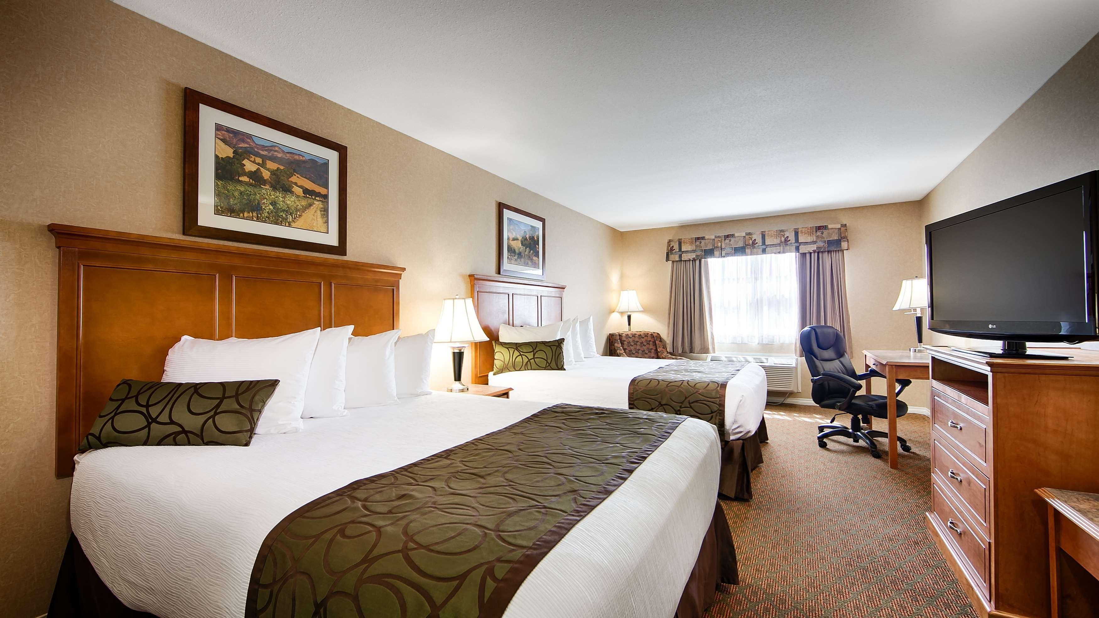 Best Western Plus Osoyoos Hotel & Suites Buitenkant foto