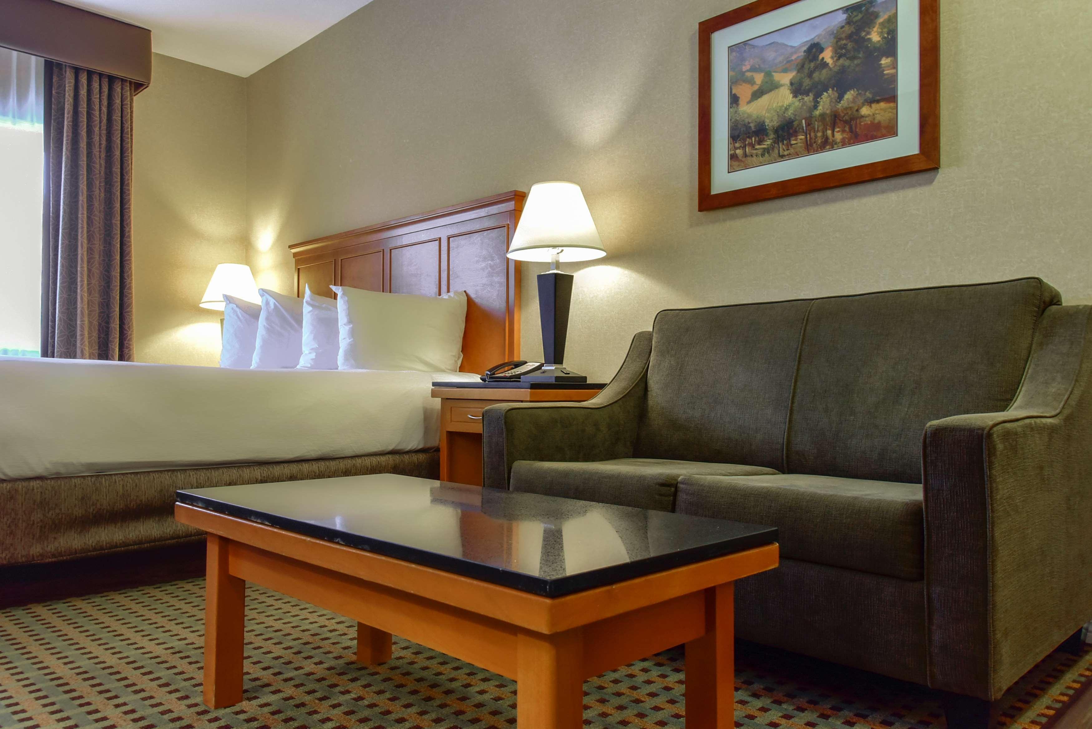 Best Western Plus Osoyoos Hotel & Suites Buitenkant foto