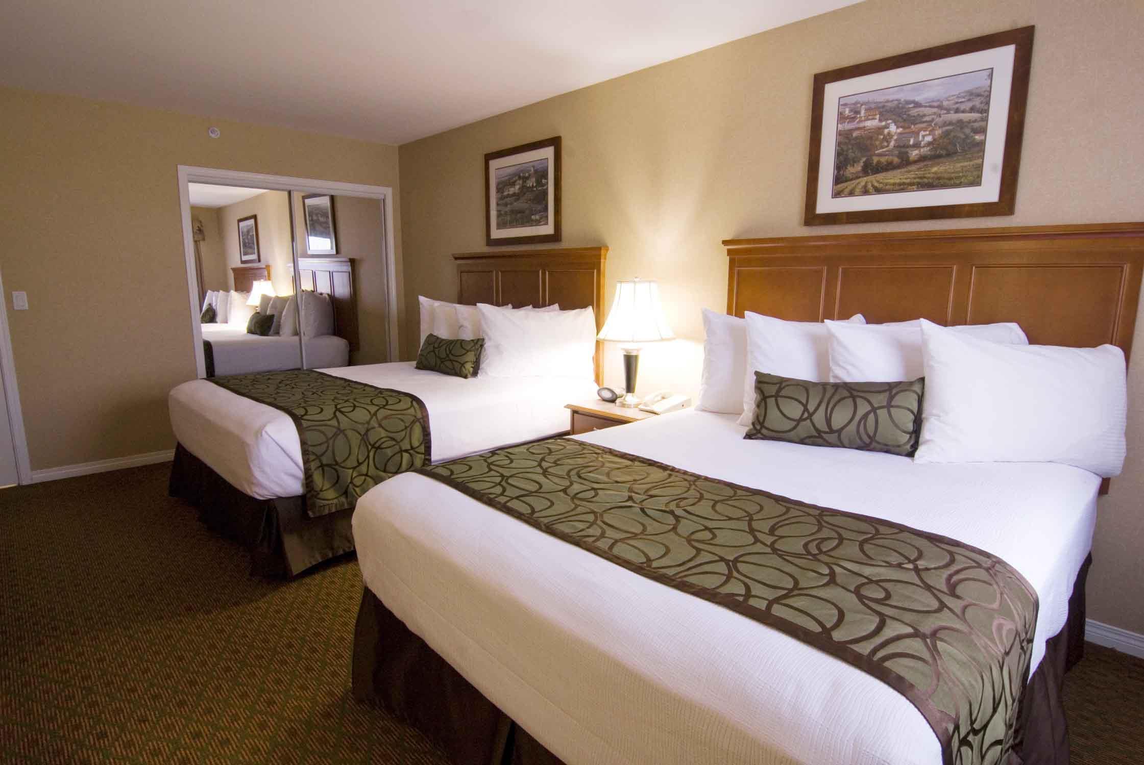 Best Western Plus Osoyoos Hotel & Suites Buitenkant foto