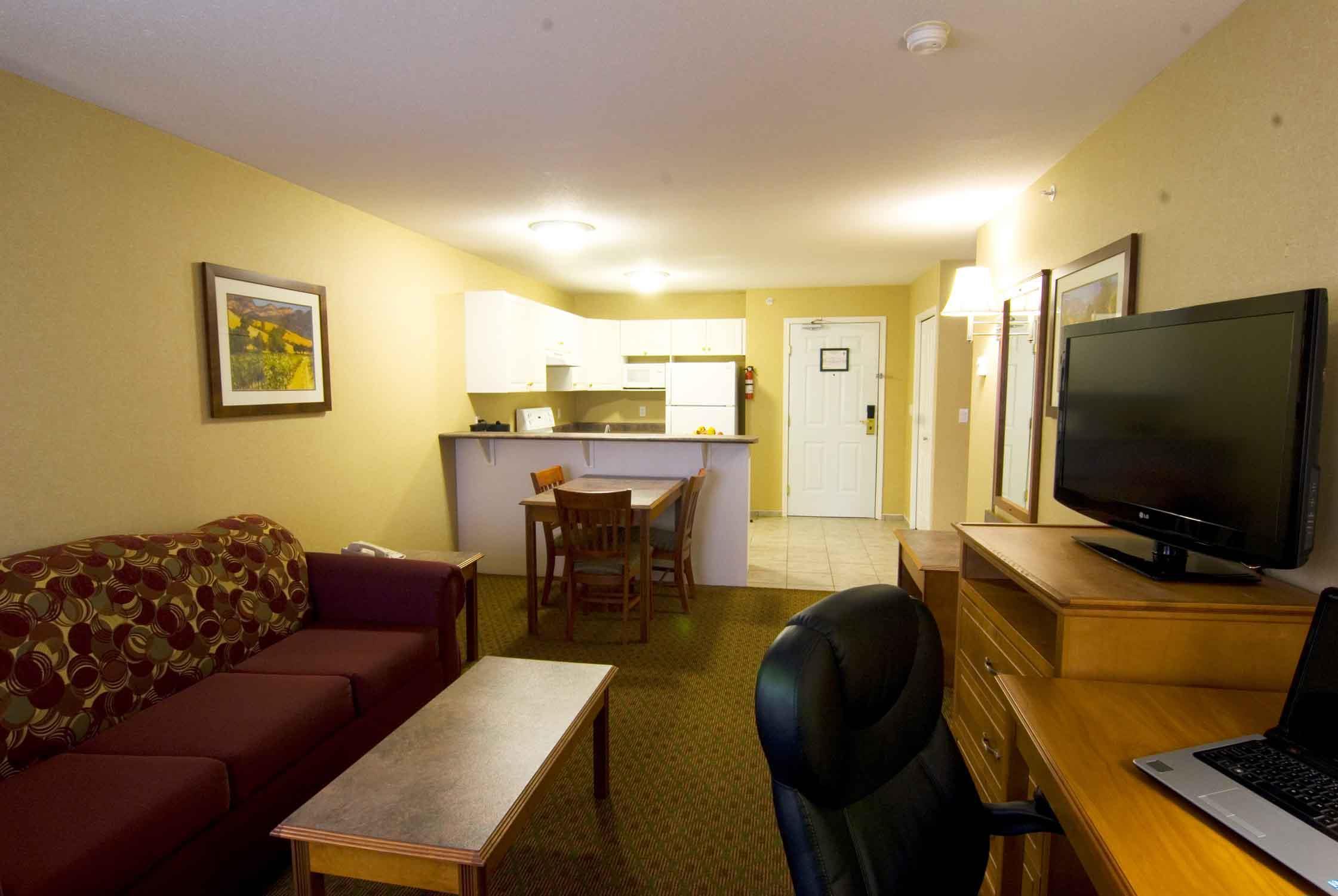 Best Western Plus Osoyoos Hotel & Suites Buitenkant foto